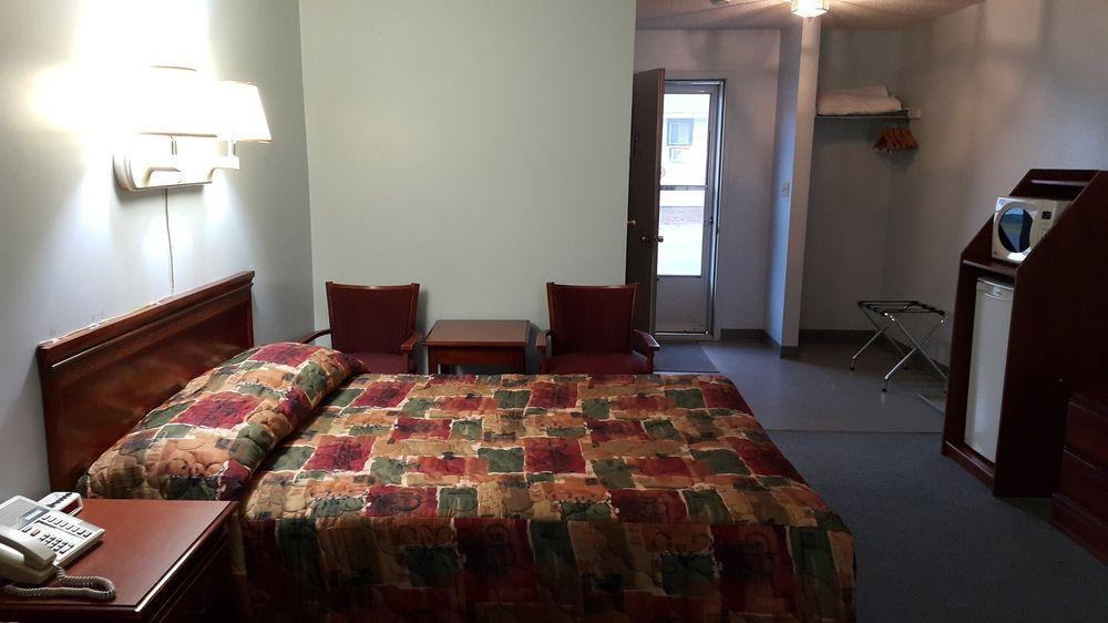 Motel Pine Deep River