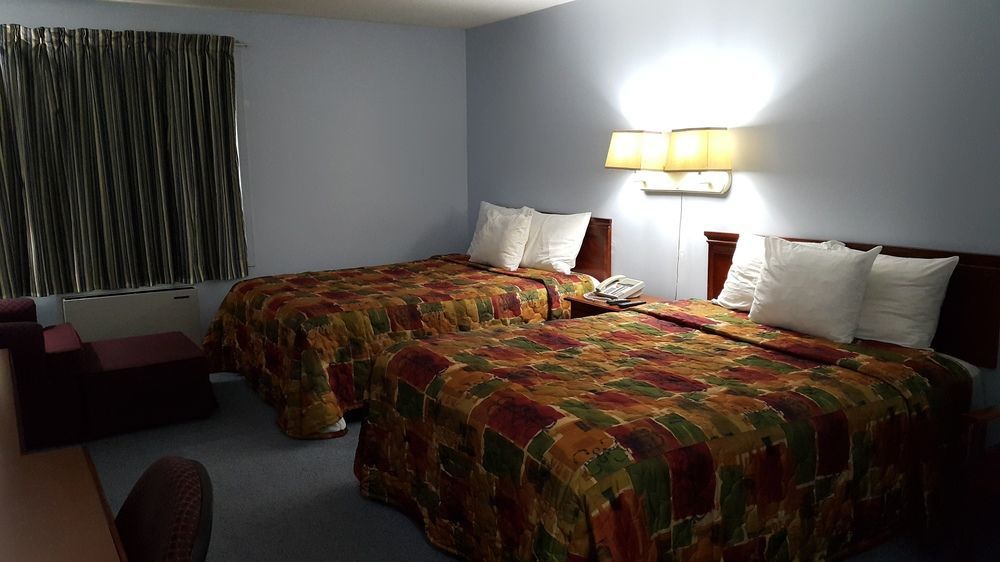 Motel Pine *