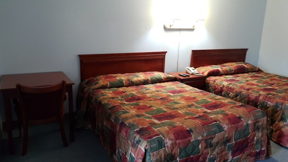 Motel Pine Deep River