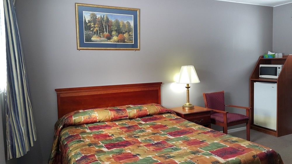 Motel Pine *
