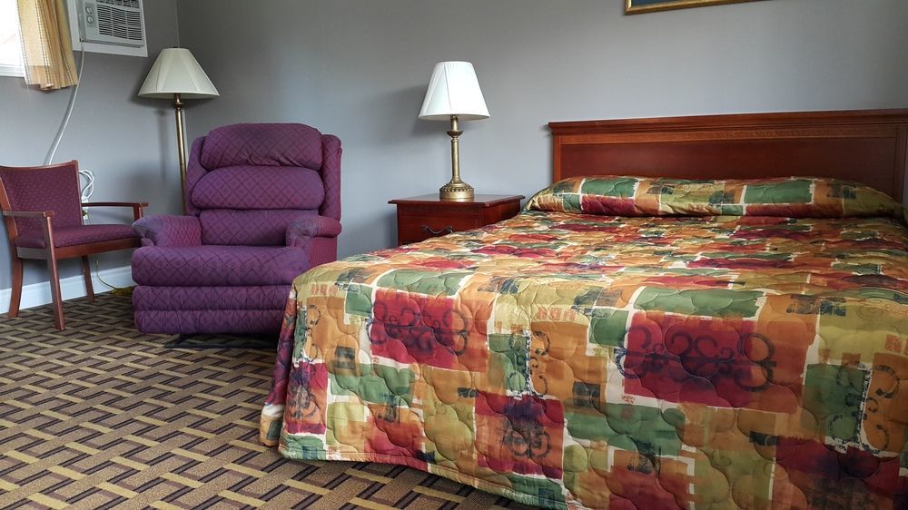 Motel Pine *