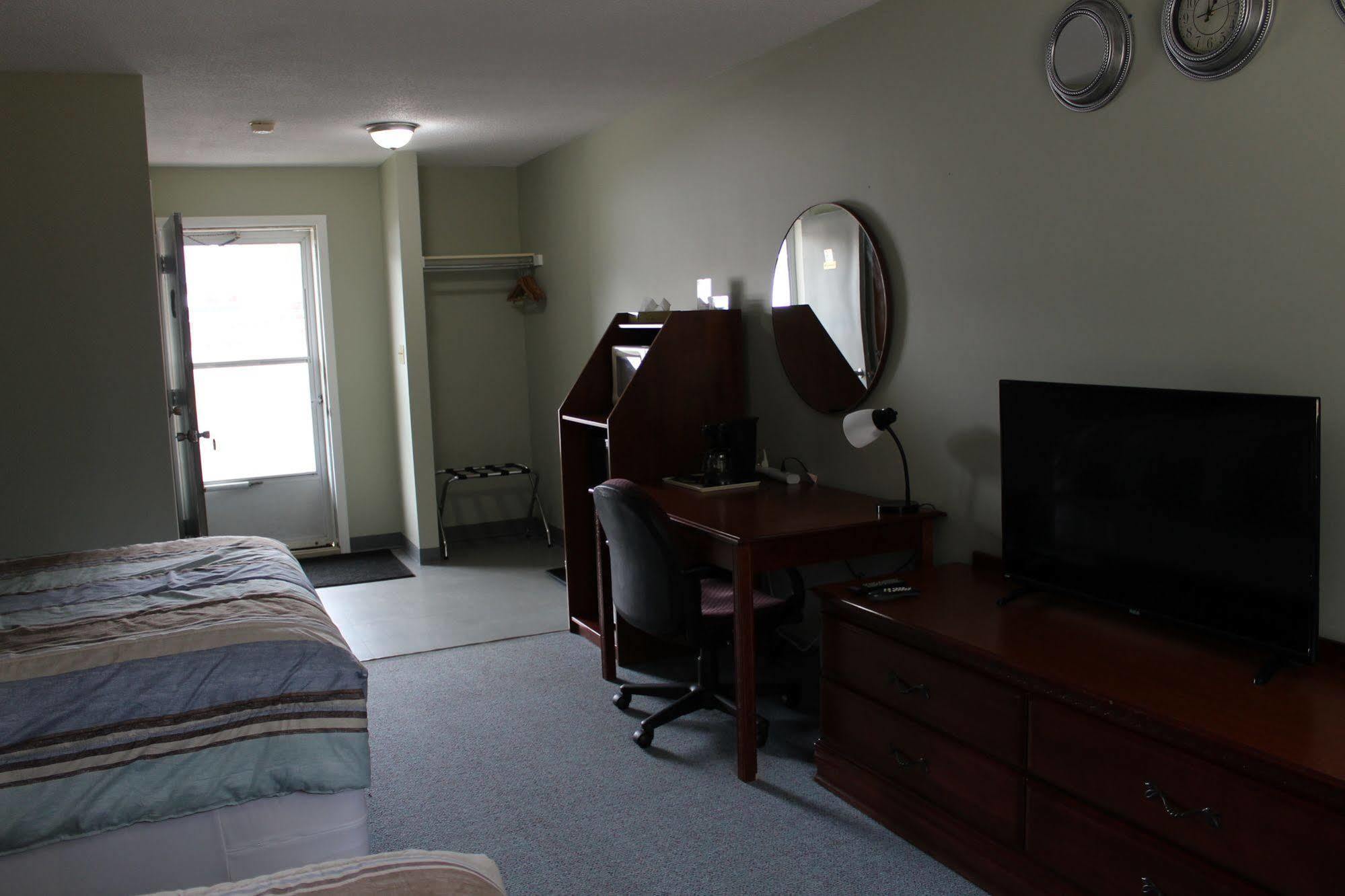 Motel Pine Deep River